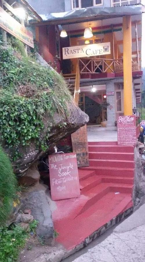 Rasta Cafe And Lodge มะนาลี ภายนอก รูปภาพ